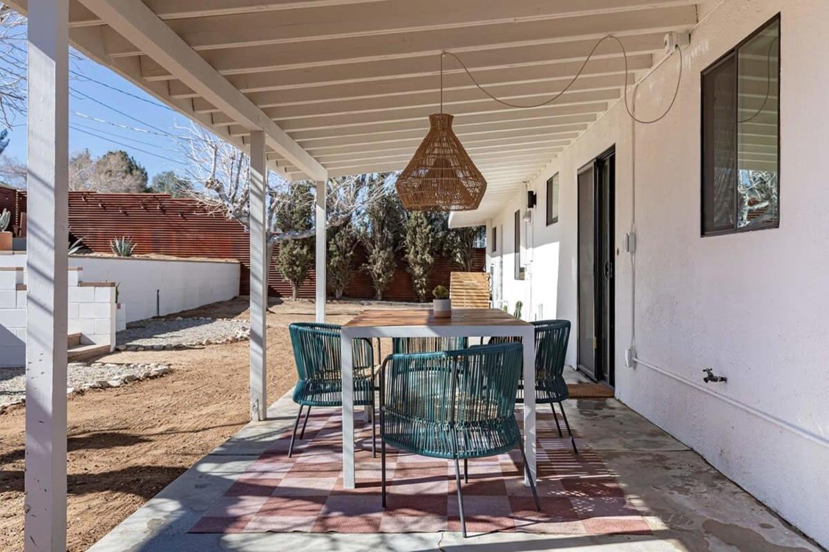 Joshua Tree - Le Tout Petit W Hot Tub Exterior foto